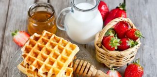 Вафли с молоком