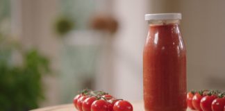 Кетчуп в бутылке