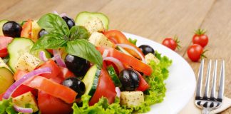 Греческий салат классический