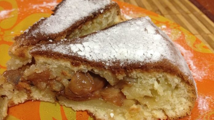 Мокрая шарлотка