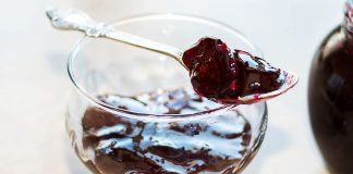 Желе из черной смородине