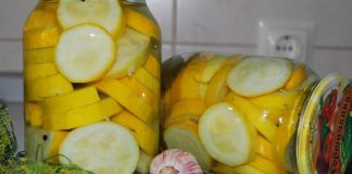 Кабачки в банках