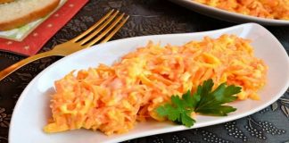 Салат из моркови с чесноком и сыром