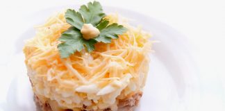 курица с ананасом и сыром салат