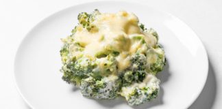 брокколи в сметанном соусе