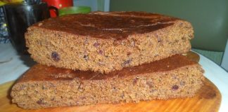 Быстрый пирог с вареньем на кефире