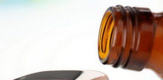 Сохраняем цвет шерстяной вещи нашатырем