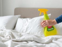 Химчистка подушек: когда браться самому, а когда не рисковать