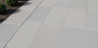 Гранитные плиты для мощения: почему это работает и как не ошибиться с выбором